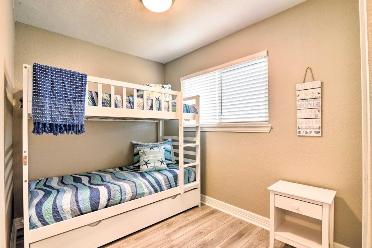 Beachfront Galveston Oasis Balconies, Ocean View! Экстерьер фото