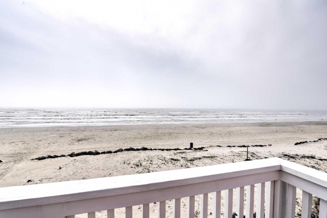 Beachfront Galveston Oasis Balconies, Ocean View! Экстерьер фото
